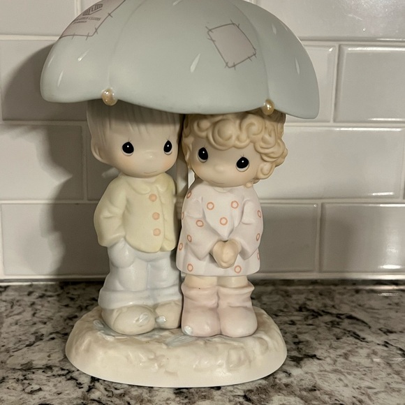 Precious Moments 1997 Retired “He is Our Shelter” Figurine - Picture 2 of 5